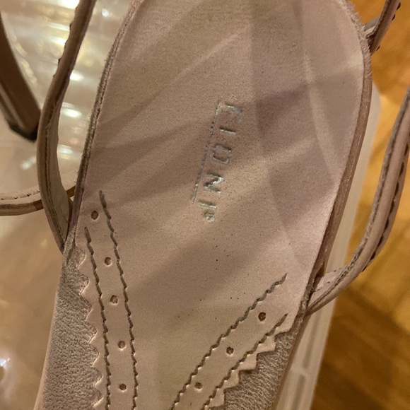 Soft pink leather heels - Picture 3 of 6